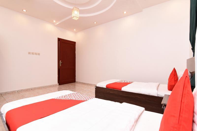 טאבוק Oyo 301 Asfrine Hotel Apartment מראה חיצוני תמונה